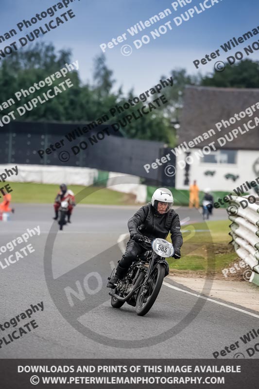 Vintage motorcycle club;eventdigitalimages;mallory park;mallory park trackday photographs;no limits trackdays;peter wileman photography;trackday digital images;trackday photos;vmcc festival 1000 bikes photographs